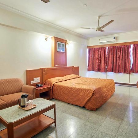 Hotel Chalukya Bangalore Exterior foto