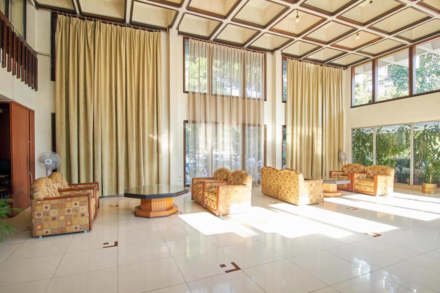 Hotel Chalukya Bangalore Exterior foto